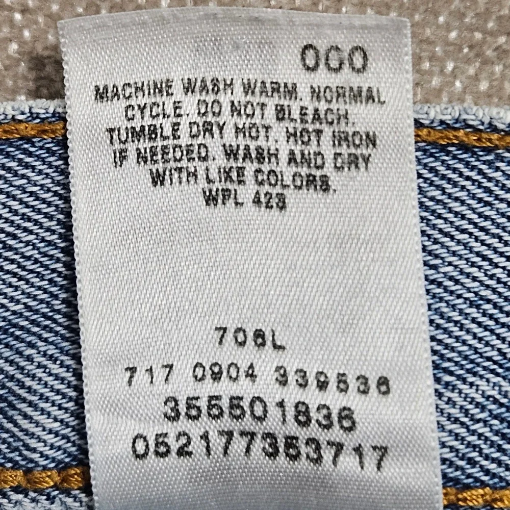 Levi's Vintage 550 Relaxed Fit Denim Shorts 36 Light Wash Blue Cotton